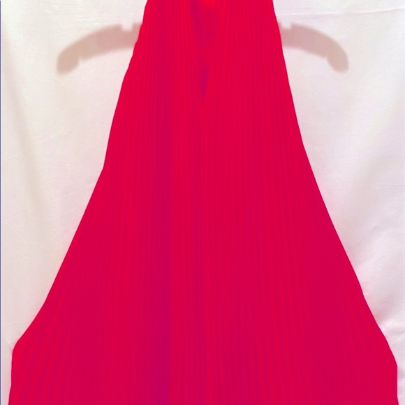 GUESS Pleaded Knee Length  Dress. Vibrant Color! - Picture 2 of 6